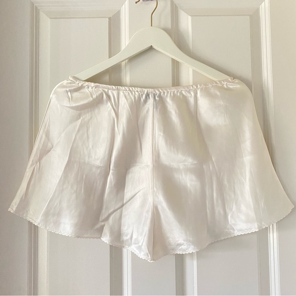 Lauren Ralph Lauren 100% SILK Classy Cream Pajama Tank and Short Set - Picture 7 of 11